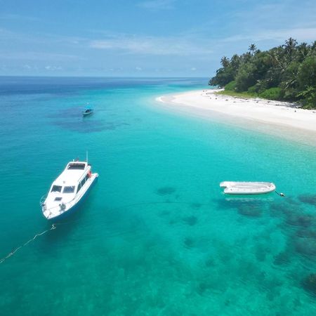 Pinang Island - Private Island Sea View Bungalows Singkil  Kültér fotó