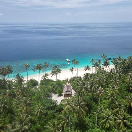 Pinang Island - Private Island Sea View Bungalows Singkil  Kültér fotó