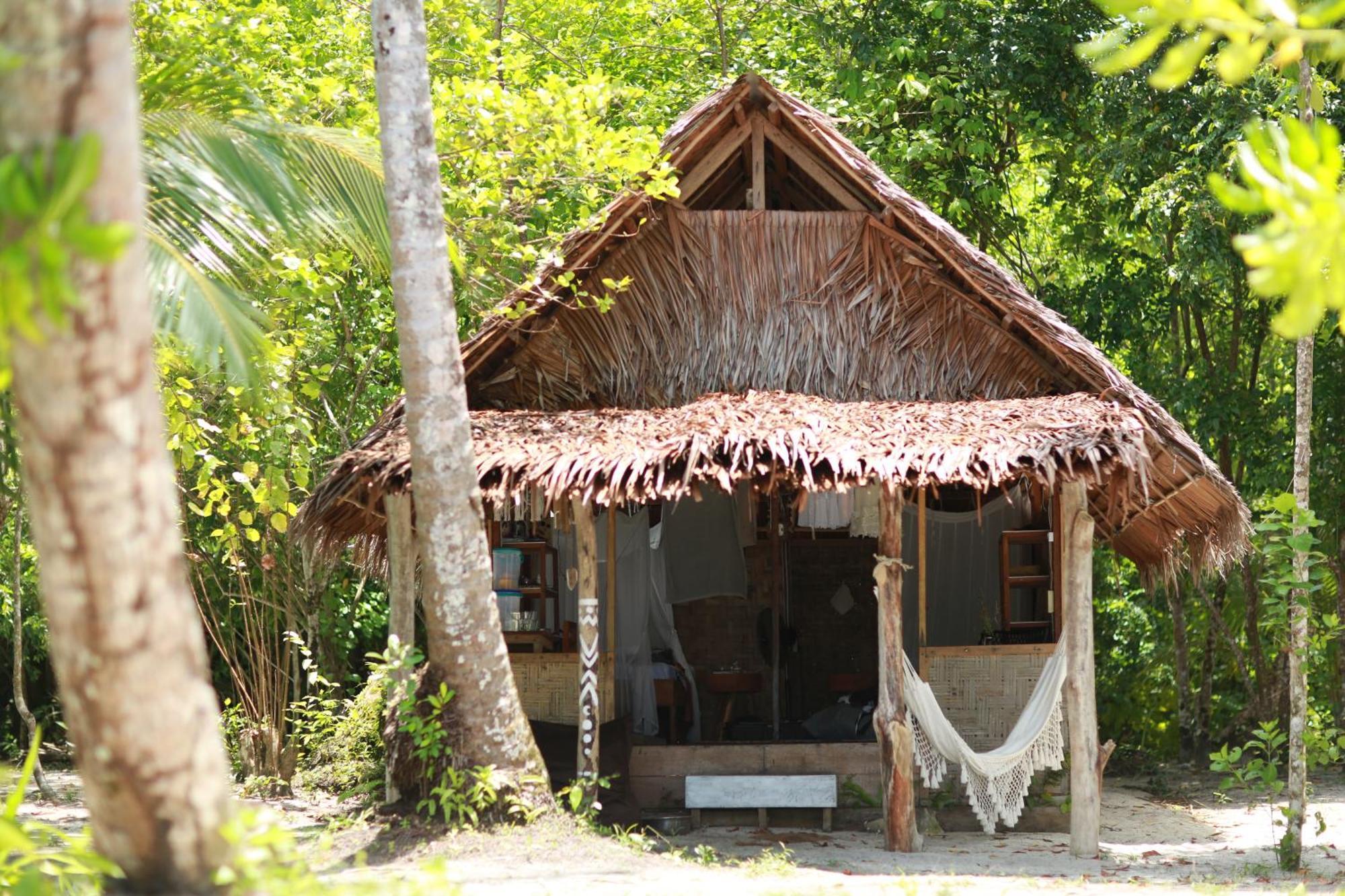 Pinang Island - Private Island Sea View Bungalows Singkil  Kültér fotó