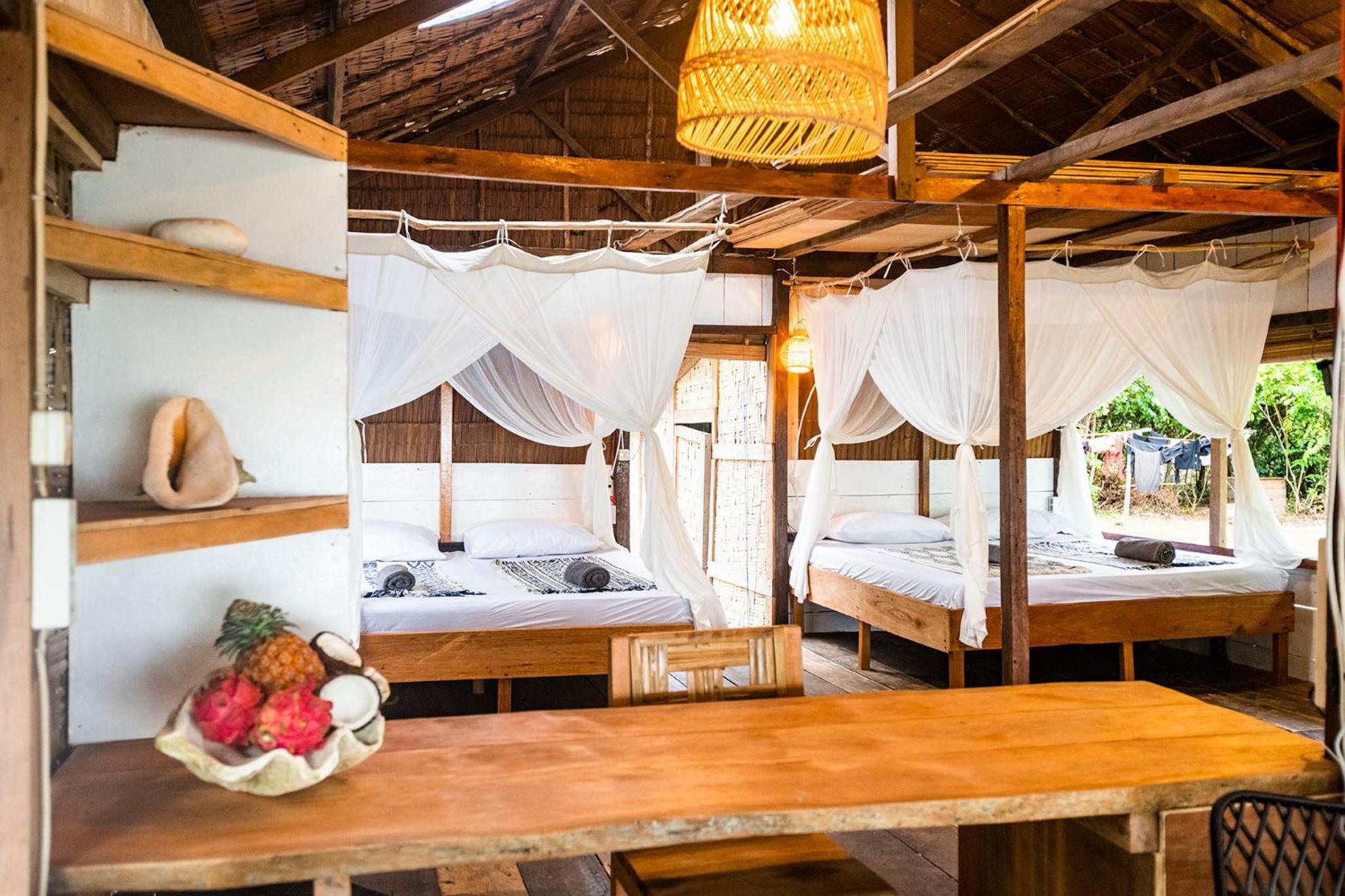 Pinang Island - Private Island Sea View Bungalows Singkil  Szoba fotó
