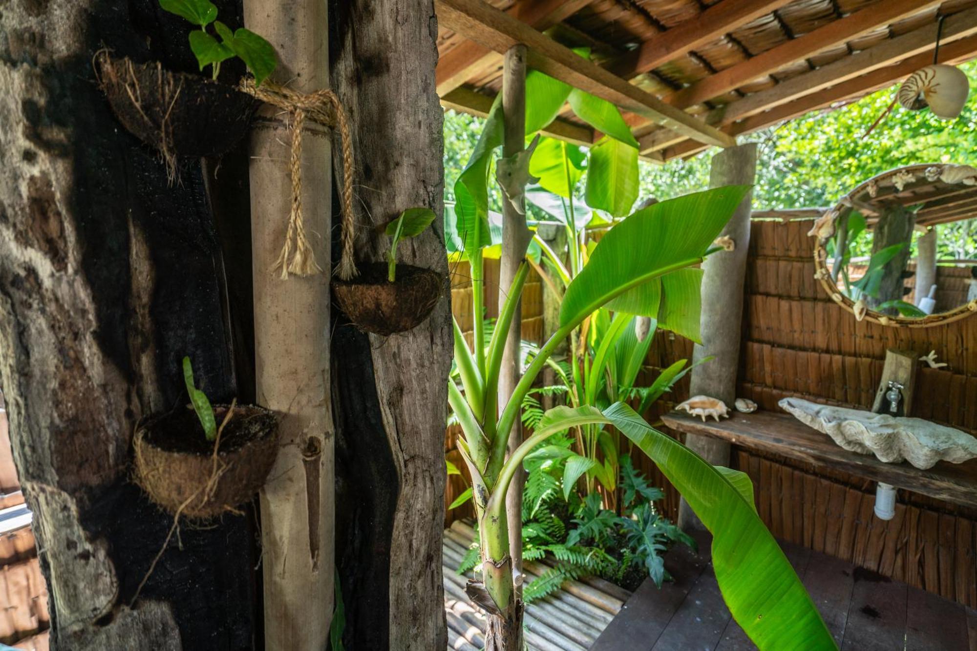 Pinang Island - Private Island Sea View Bungalows Singkil  Kültér fotó